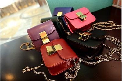 2014韩版迷你定型方块包 夏季潮包新风尚与批发指南