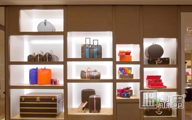 风尚之巅，璀璨蓉城——【鼎贵大牌】1398㎡法国奢侈品箱包成都旗舰店项目介绍